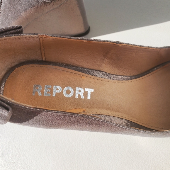 Beautiful Shimmery Pumps, Like New - Picture 11 of 12